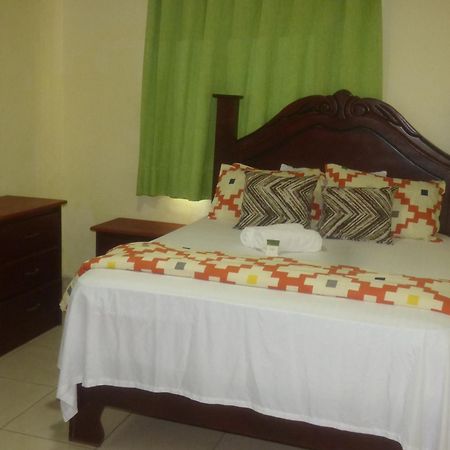 Hotel Enrique I Gazcue, Bed And Breakfast Santo Domingo Kültér fotó