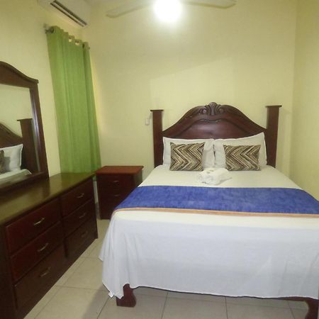 Hotel Enrique I Gazcue, Bed And Breakfast Santo Domingo Kültér fotó