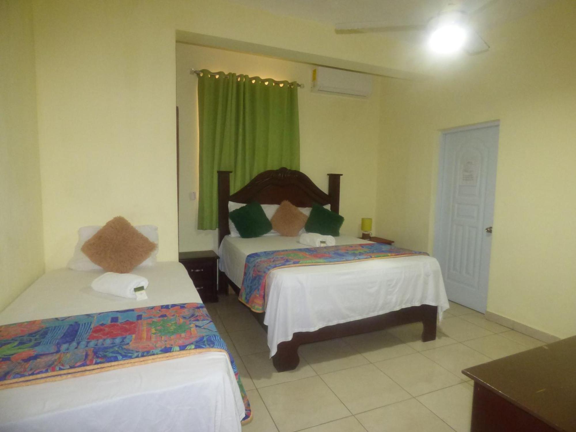 Hotel Enrique I Gazcue, Bed And Breakfast Santo Domingo Kültér fotó