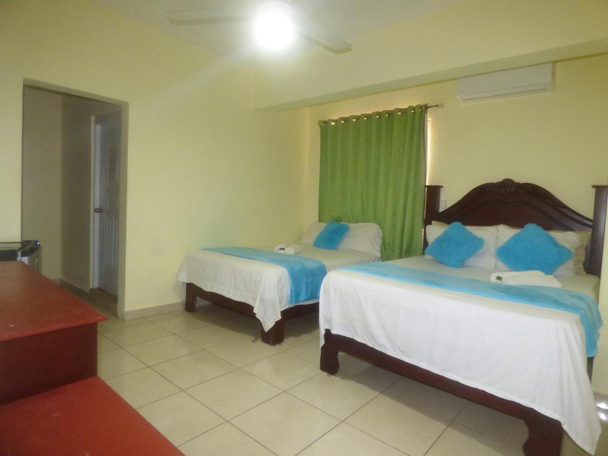 Hotel Enrique I Gazcue, Bed And Breakfast Santo Domingo Kültér fotó