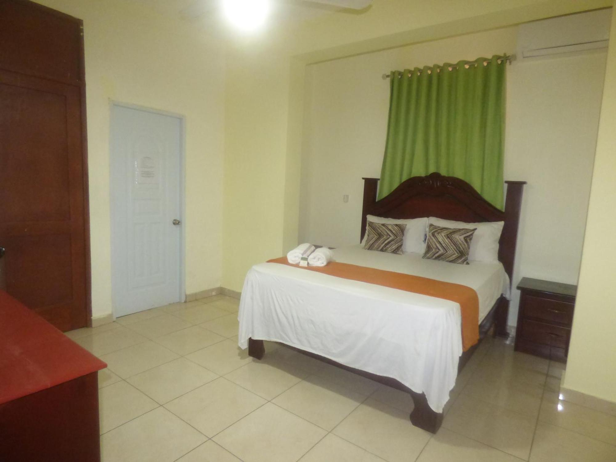 Hotel Enrique I Gazcue, Bed And Breakfast Santo Domingo Kültér fotó